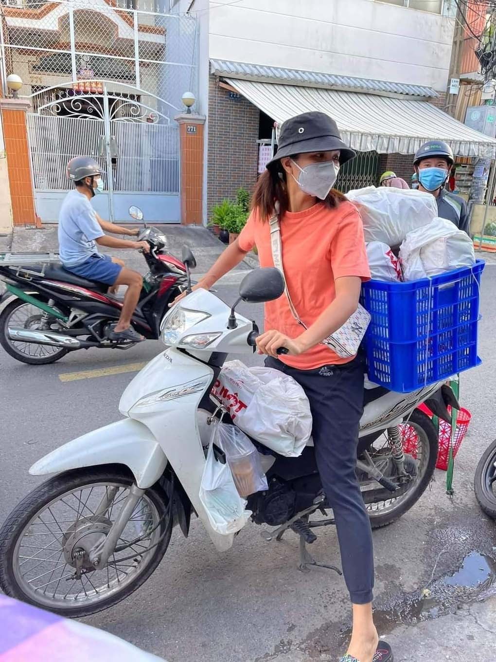 Những hình ảnh lay động trái tim giữa đại dịch Covid-19