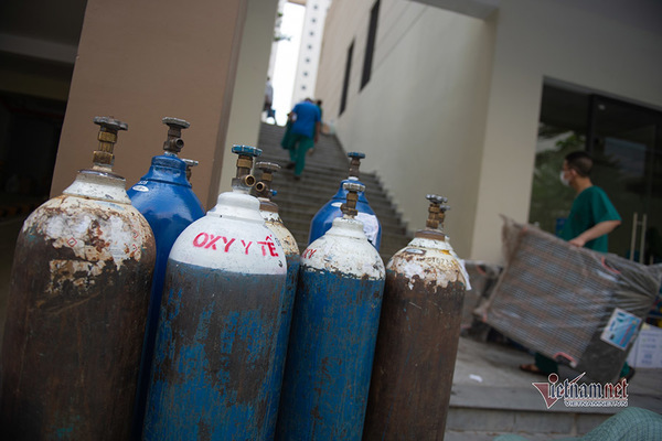 Bộ Y tế: TP.HCM không được để thiếu oxy trong điều trị bệnh nhân Covid-19