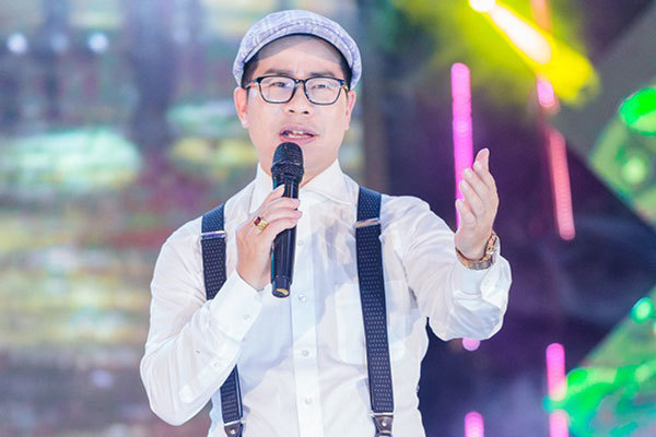 MC Phạm Hồng Phong: 'Tôi cầm mic để gắn kết mọi người lại với nhau'