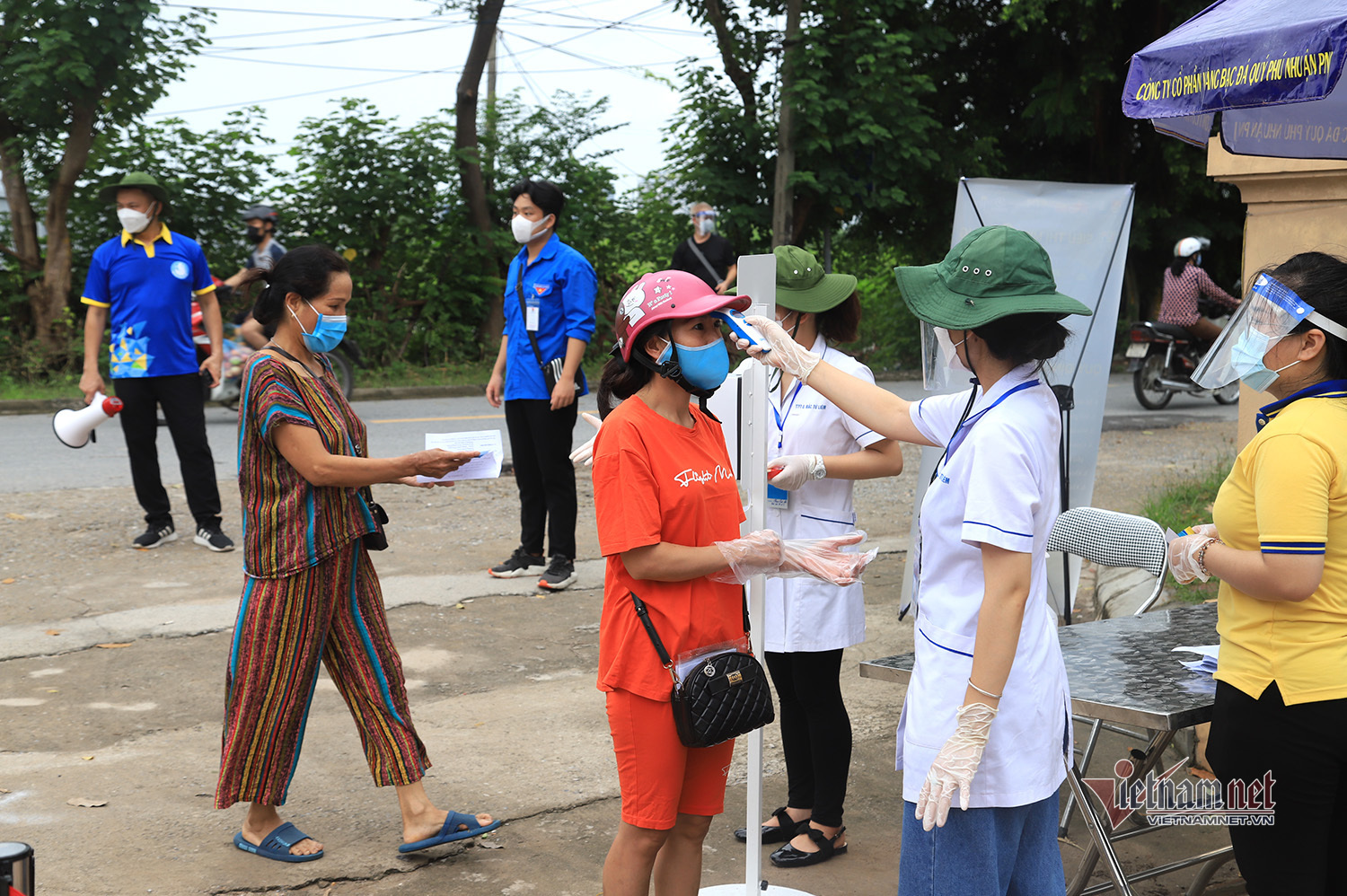 'Siêu thị 0 đồng' đầu tiên ở Hà Nội đón người ảnh hưởng dịch Covid-19