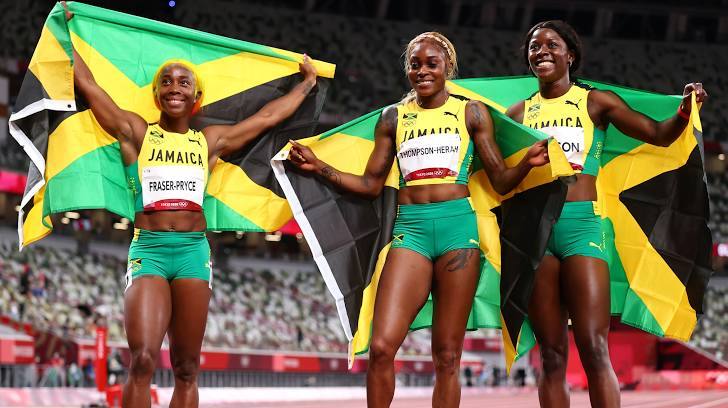 Jamaica ẵm trọn bộ HC chạy 100m nữ, phá kỷ lục tồn tại 32 năm