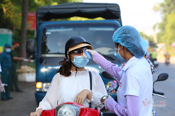 Hà Nội yêu cầu tuyệt đối không để người dân ra khỏi TP trong thời gian giãn cách