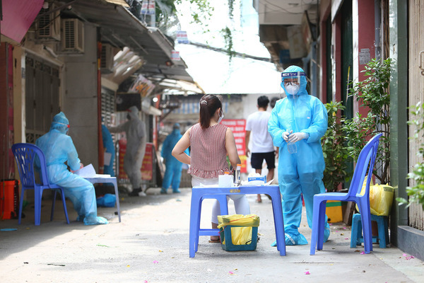 Hà Nội thông báo khẩn đề nghị người có triệu chứng này chủ động khai báo y tế