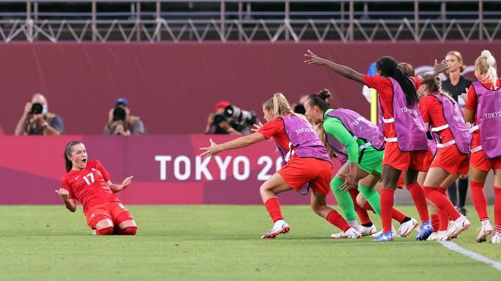 Canada hạ Mỹ, vào chung kết bóng đá nữ Olympic Tokyo
