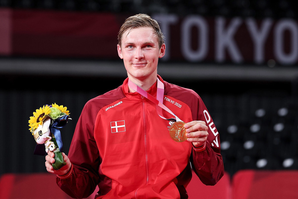 Rửa hận Chen Long, Viktor Axelsen giành HCV lịch sử ở Olympic