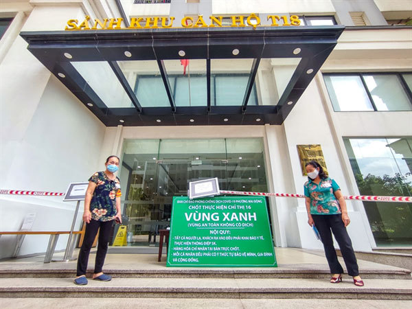 Hanoi marks 'green zones' COVID-free areas