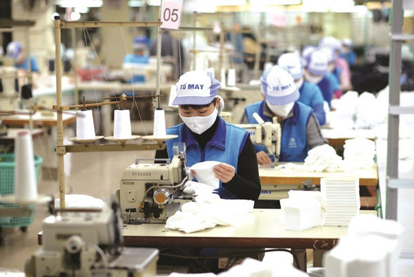 Việt Nam vượt Bangladesh trở thành nước xuất khẩu hàng may mặc lớn thứ hai thế giới