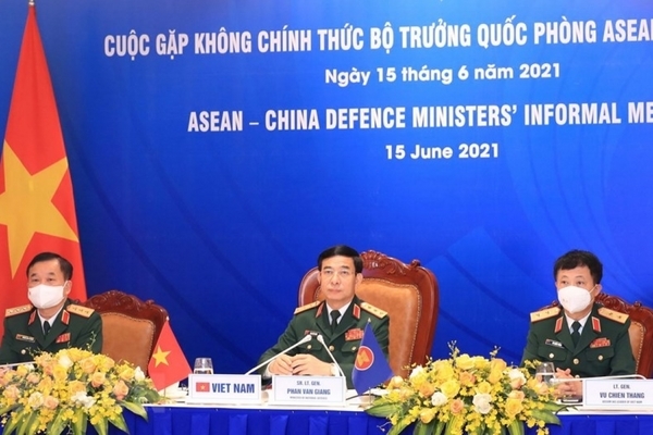 Các bộ trưởng quốc phòng ASEAN họp trực tuyến thảo luận về vấn đề an ninh khu vực