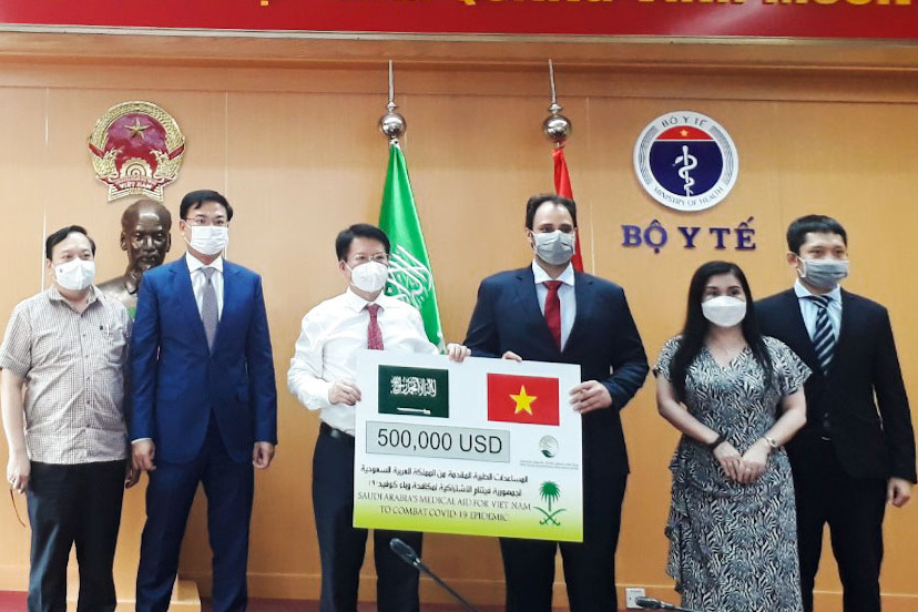 Ảrập Xêút hỗ trợ Việt Nam vật tư y tế phòng chống dịch Covid-19