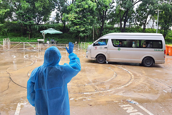 Cuộc gọi đến máy bác sĩ từ gia đình có 9 người là F0