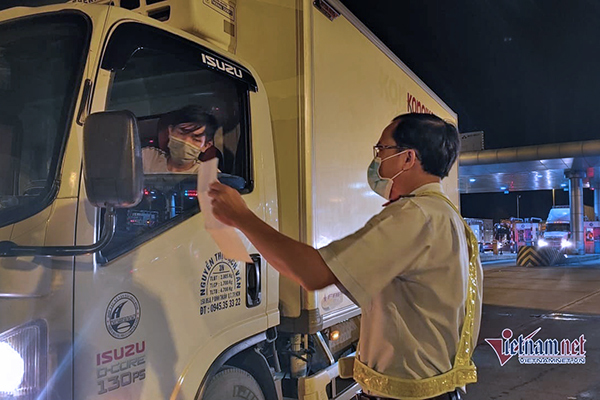 Quy định có đủ nhưng mỗi chốt, mỗi người vẫn hiểu một kiểu