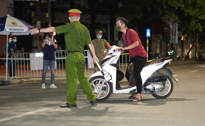 Hanoi extends social distancing measures against COVID-19 for two weeks