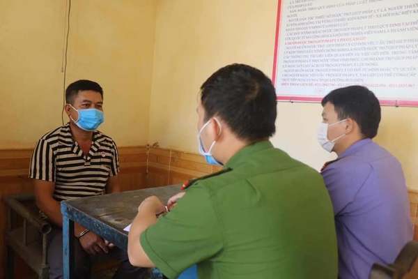 Khởi tố tài xế cố thủ trên xe để làm ùn tắc chốt kiểm dịch ở Vĩnh Phúc