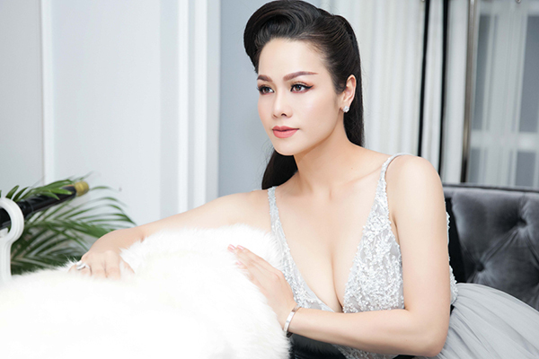Nhật Kim Anh: 'Nhiều đàn ông theo đuổi nhưng giờ tôi không muốn yêu!'