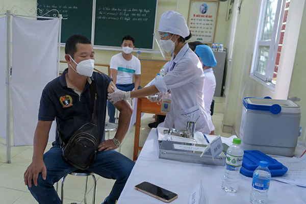 Lời thề Hippocrates và câu chuyện vắc xin