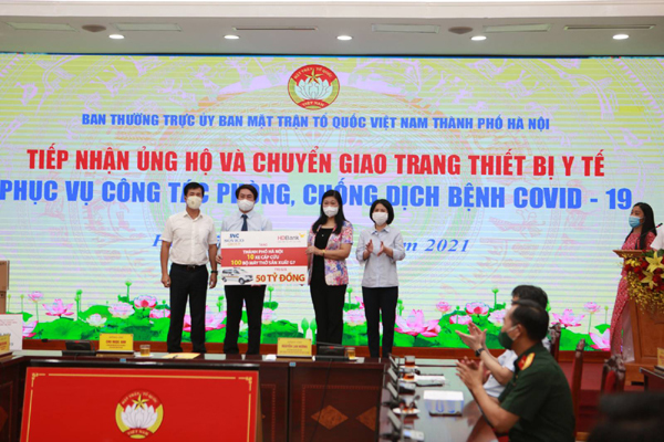 HDBank, Vietjet tặng hàng loạt trang thiết bị y tế tiếp sức nhiều tỉnh thành chống dịch