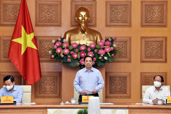 Thủ tướng chủ trì họp tháo gỡ khó khăn, thúc đẩy sản xuất kinh doanh cho doanh nghiệp