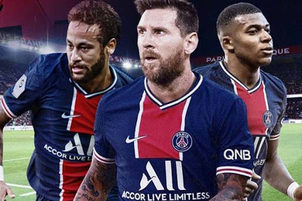 MU nhận cảnh báo, Messi bay đến Paris ký PSG