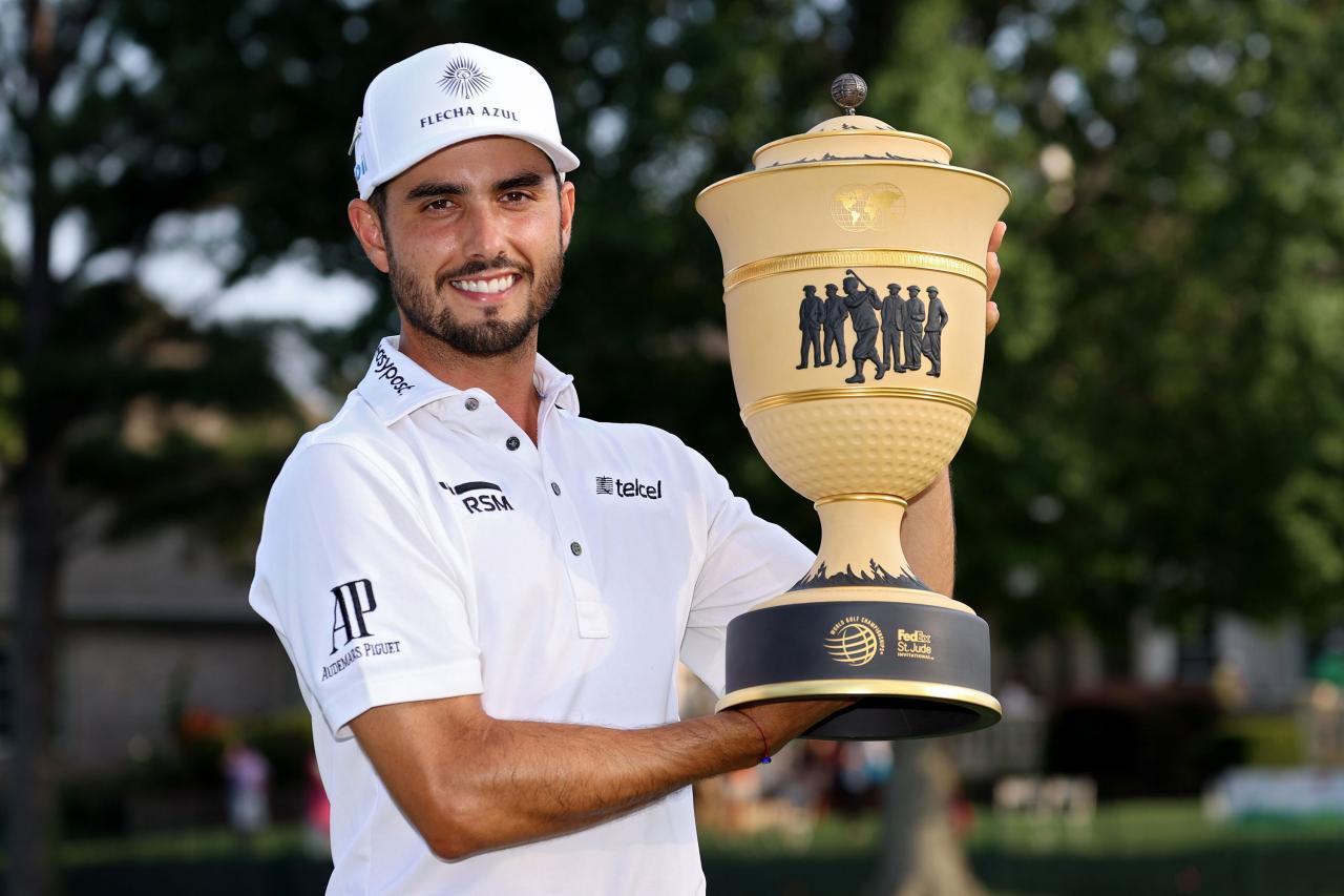 Abraham Ancer gây bất ngờ ở golf thế giới