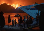 Cuộc chiến với lửa căng thẳng, cháy rừng 'xé đôi' đảo Hy Lạp