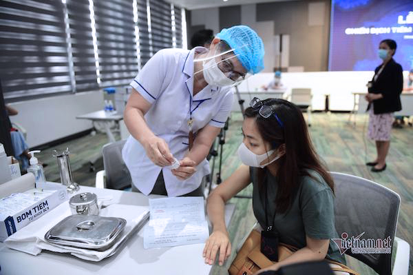 Lộ trình tiêm vắc xin cho mục tiêu kép