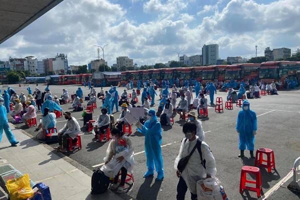 Đề xuất 3 phương án đưa người lao động trở lại TP.HCM bằng đường bộ sau 30/9