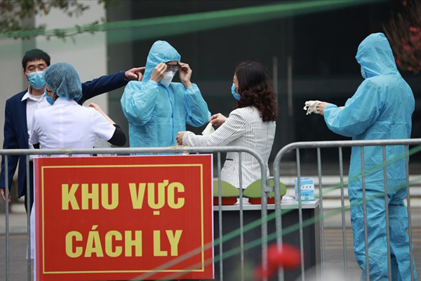 Trưa 10/8, Hà Nội thêm 42 ca Covid-19, có 1 người bán tôm ở chợ Lĩnh Nam