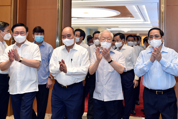 Phiên họp toàn thể đầu tiên của Chính phủ nhiệm kỳ 2021-2026