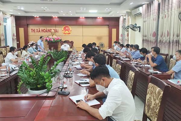 Tạm đình chỉ Bí thư, Chủ tịch, Trưởng CA phường ở Nghệ An vì lơ là chống dịch