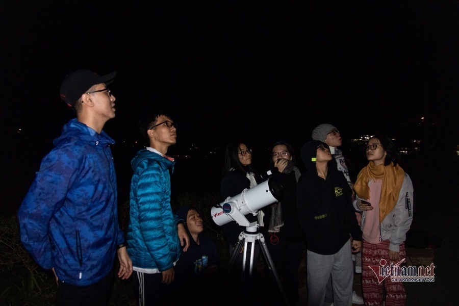 Physics class sets school record with 18 international medals, multiple records