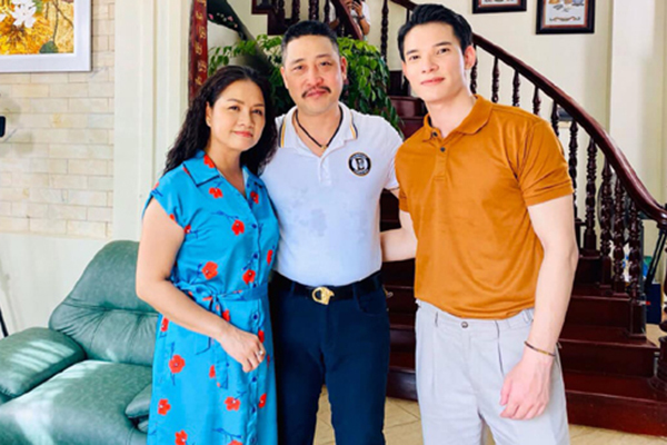 Thân thế ít biết của tình nhân bà Sa phim 'Hương vị tình thân'