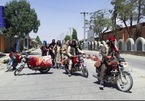 Taliban thắng lớn, Mỹ và Anh điều hàng nghìn quân sơ tán công dân