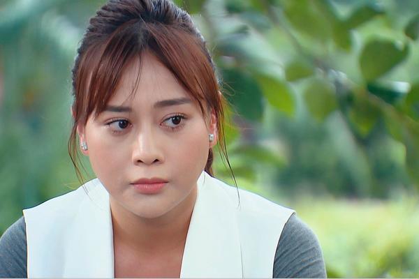Phương Oanh lên tiếng khi Nam 'Hương vị tình thân' bị chê mặc nhàm chán