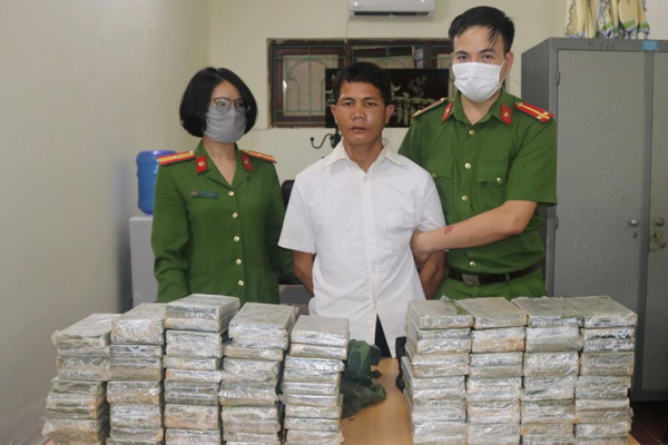 Nhận 300 triệu để vận chuyển thuê gần 100 bánh heroin