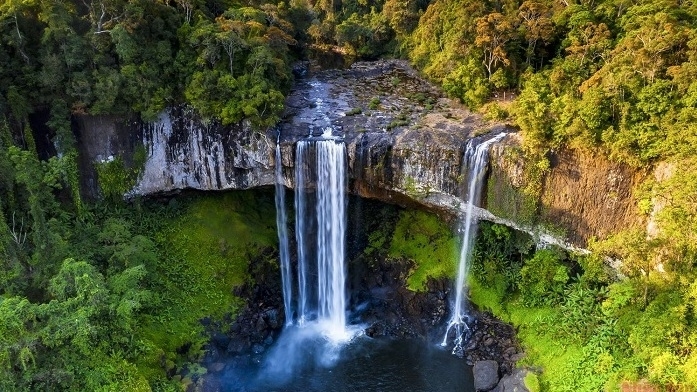 Magnificent beauty of Hang En Waterfall