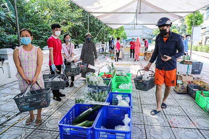 Hà Nội kích hoạt hàng loạt điểm bán hàng lưu động tới từng ngõ phố