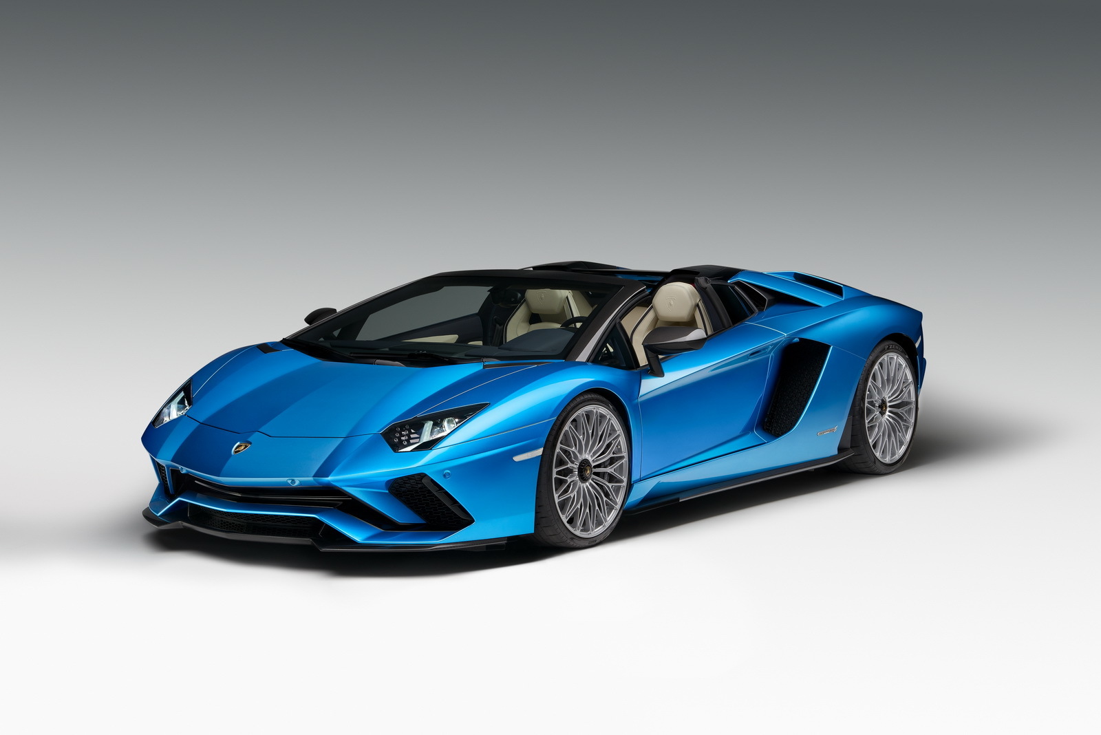 Chiêm ngưỡng Lamborghini Aventador S Roadster phiên bản đặc biệt cực độc