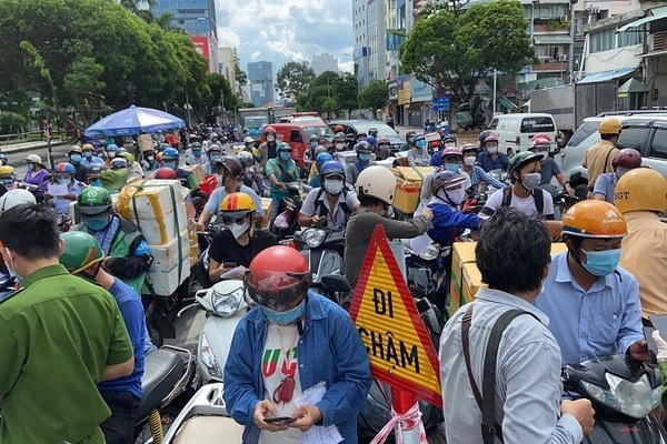 C06 lý giải nguyên nhân ùn ứ tại TP.HCM khi khai 'di biến động dân cư'