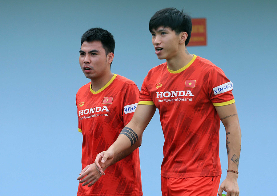 Doan Van Hau leaves Vietnam national team because of injury