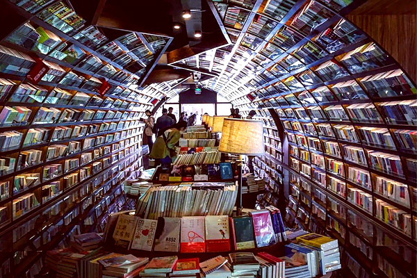 'Thư viện ảo ảnh' với những hàng sách dài bất tận ở Trung Quốc