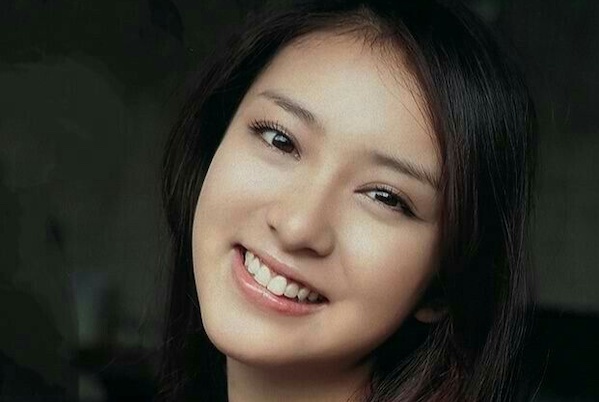 Scandal của mỹ nhân có nụ cười đẹp nhất showbiz Nhật