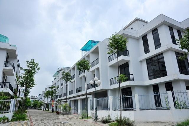 Ông lớn địa ốc nợ tiền đất khó đòi, Hà Nội chuyển hồ sơ sang công an