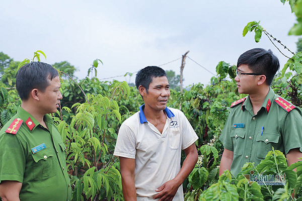 Đón những bước chân lầm lỡ trở về