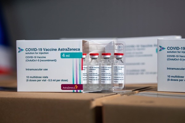 Thêm hơn 1,2 triệu liều vắc xin AstraZeneca về Việt Nam