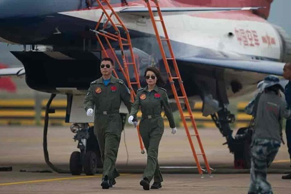 Dàn vũ khí lợi hại trong không chiến của Trung Quốc