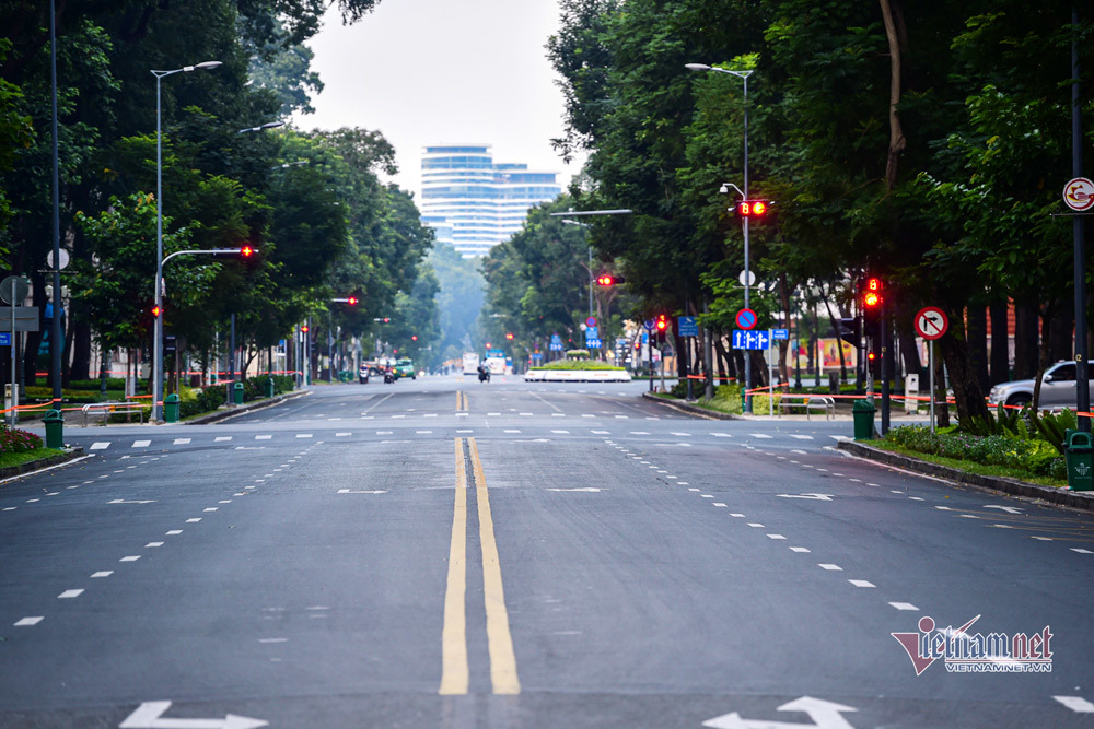 HCM City to take stricter measures in epidemic prevention and control