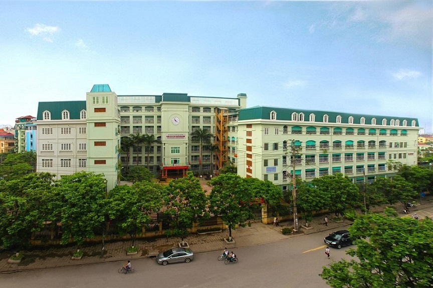 Phụ huynh phản đối học phí online, Trường Nguyễn Bỉnh Khiêm nói gì?