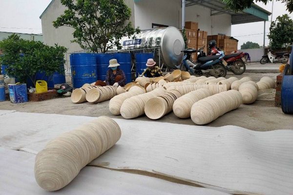 Tre, gỗ thủ công mỹ nghệ Việt lên sàn thương mại điện tử ‘vượt bão’ Covid-19