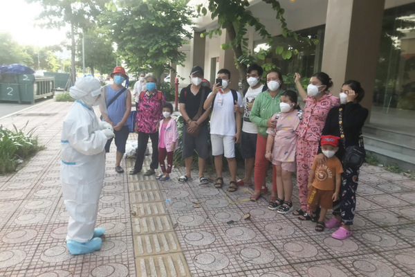 Bệnh nhân Covid-19 ở TP.HCM xin lỗi bác sĩ vì thái độ bất hợp tác