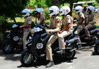 Những mẫu xe mô tô yêu thích của cảnh sát Ấn Độ